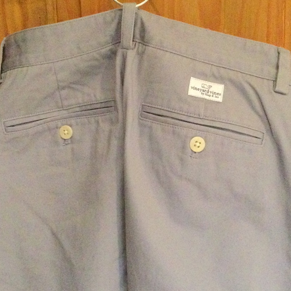 Men’s Vineyard Vines chino pants